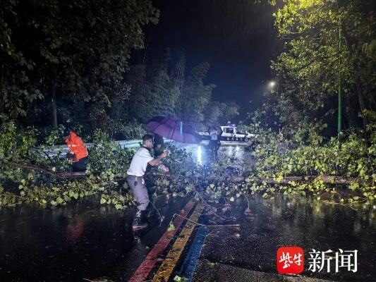 内蒙古呼伦贝尔城区协力保通畅