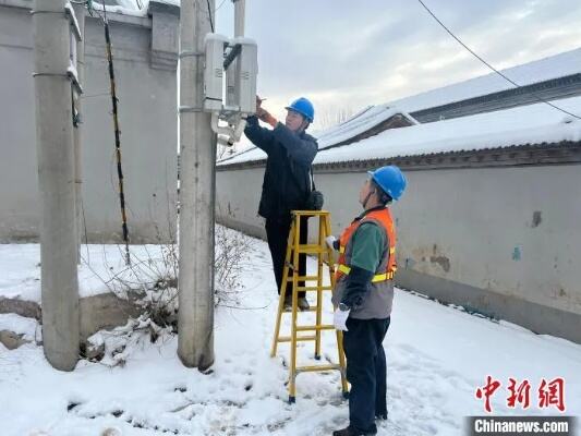 北京迎龙年首场降雪