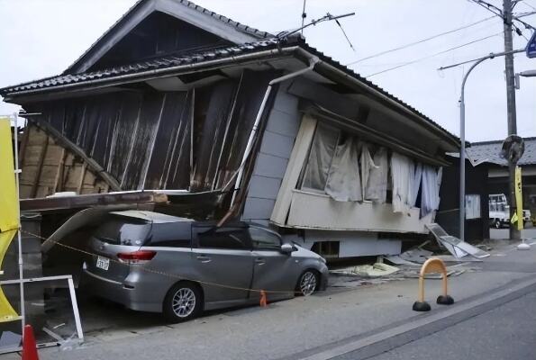 日本石川县进入紧急状态