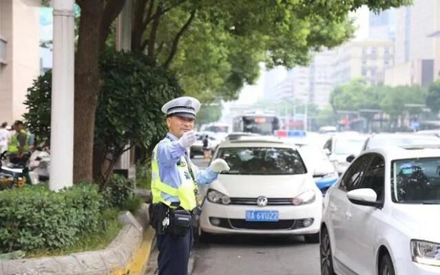 武汉校内车祸母亲